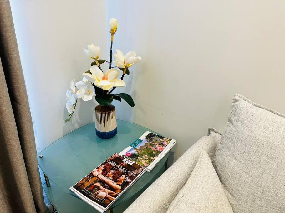 Otahuhu Town Centre Brand New Apartment 8B Окленд Экстерьер фото