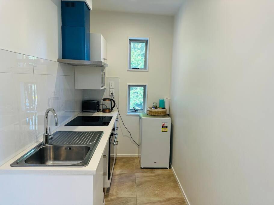 Otahuhu Town Centre Brand New Apartment 8B Окленд Экстерьер фото