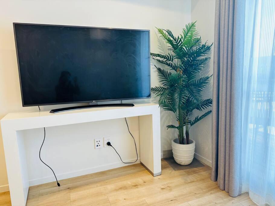 Otahuhu Town Centre Brand New Apartment 8B Окленд Экстерьер фото
